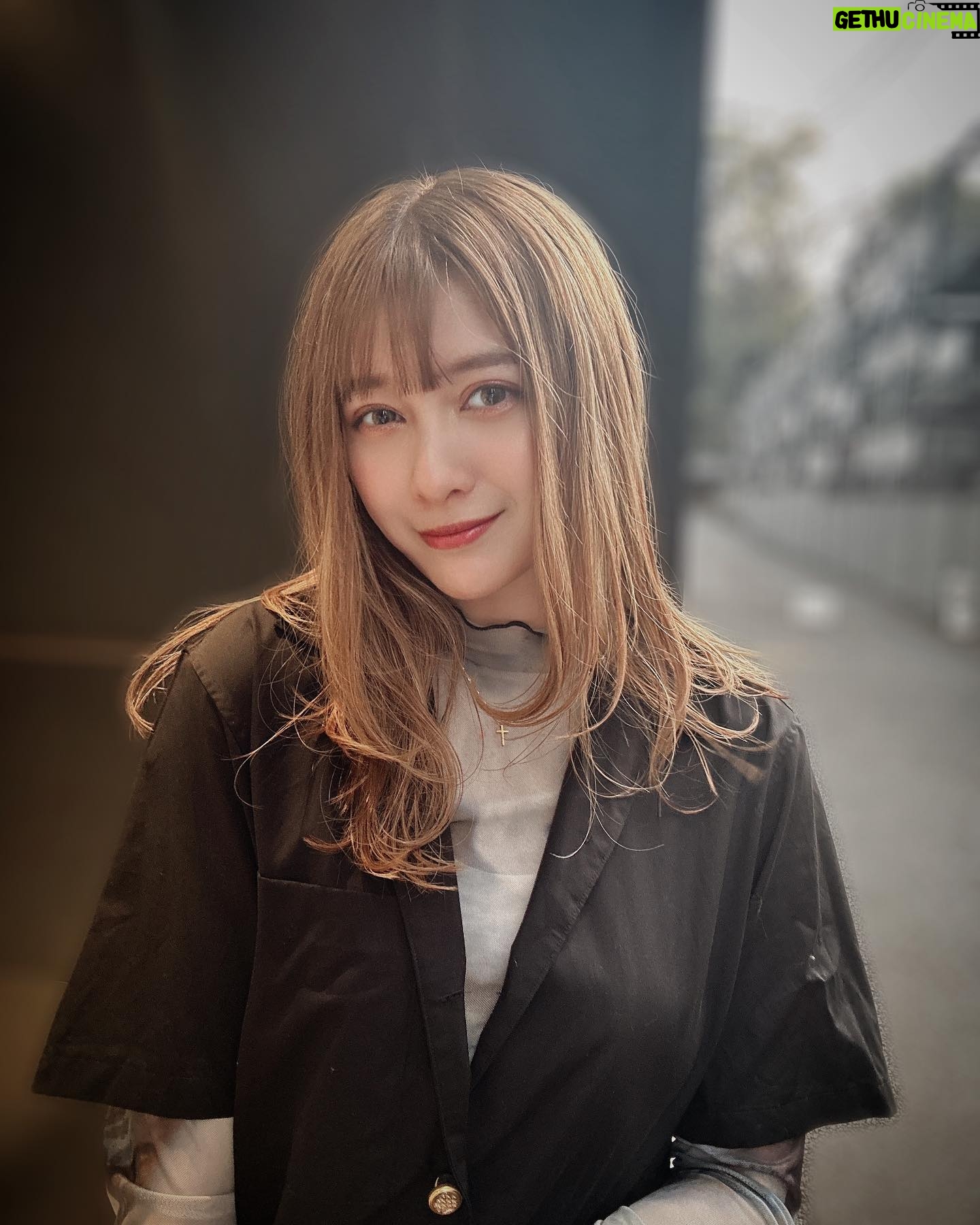Angela Mei - 9.8K Likes - おはよ