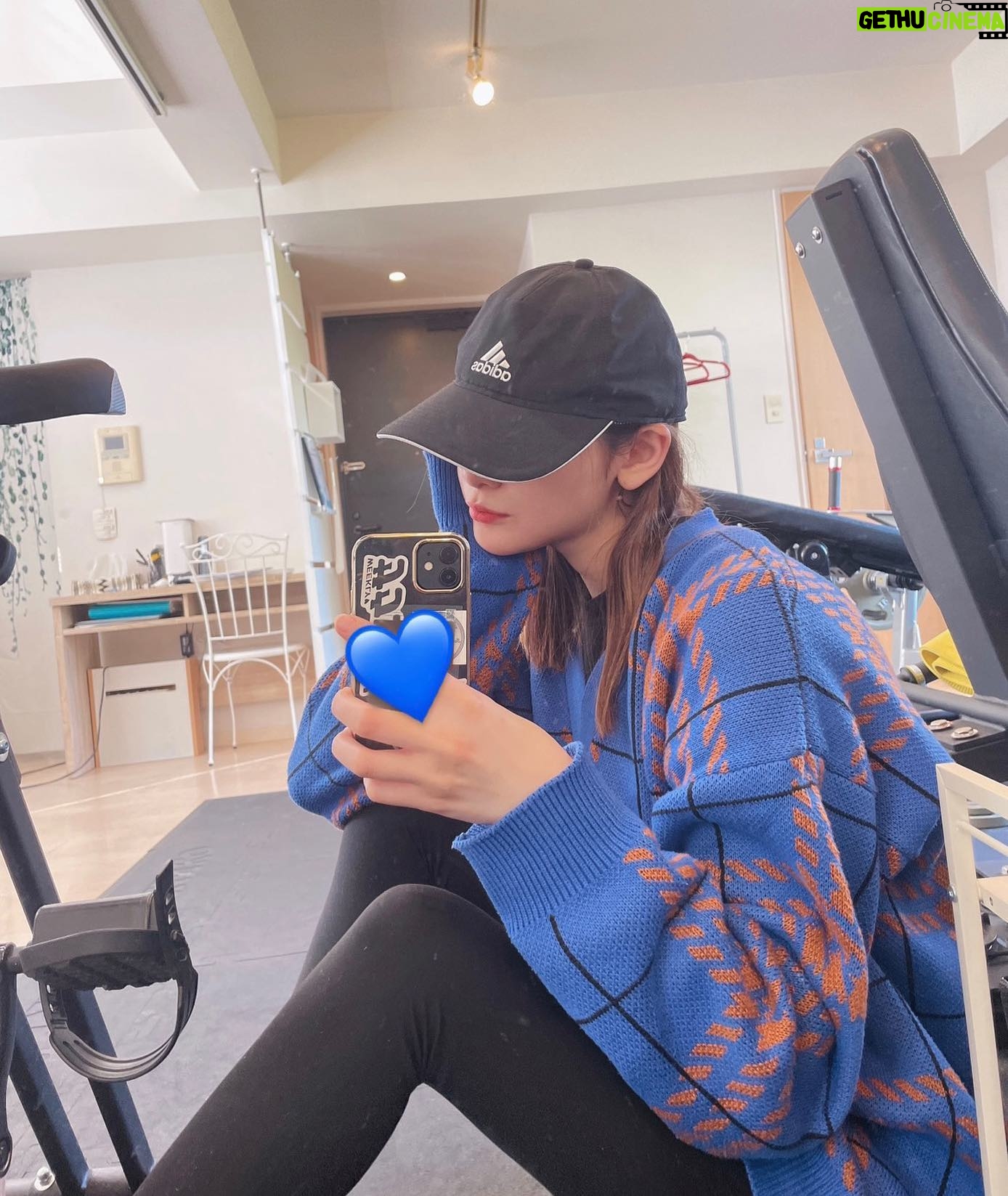 Angela Mei Instagram - 昨日もジム行ってしっかり筋肉痛〜 身体がスッキリしてきてるの感じてうれしい︎︎☺︎
