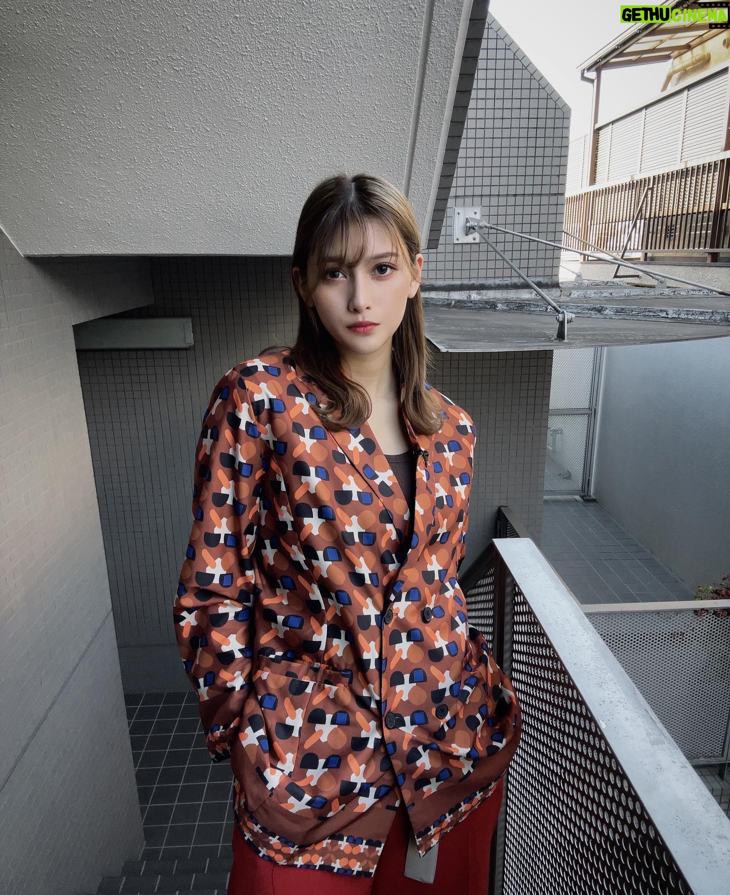 Angela Mei - 10.6K Likes -