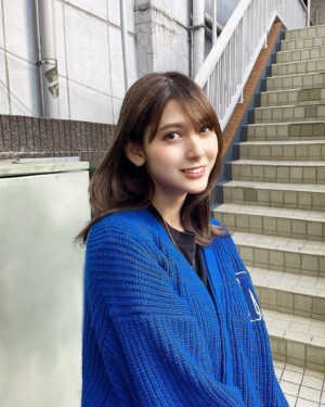 Angela Mei Instagram - 美容院へ︎︎☺︎

大人っぽカラー︎︎♡
トリートメントもしてもらって髪の毛生き返った！いつもありがとうございます🥰

暖かくなってきたしカーディガン丁度いいかなぁって思ってたのに全然暑かったし、途中から脱いで半袖だった😂

@peekaboo_kentarou_iida @peekaboosalonsofficial 
#peekaboo #原宿 #原宿明治通り店 #ピークアブー