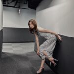 Angela Mei Instagram - #メイプル20周年 記念生配信ありがとうございました︎︎☺︎ めちゃくちゃ楽しかったぁ… たまに思い出す、あの時メイプルで知り合った友達 連絡先はもちろん知らず、あんなに呼んでいた名前すら思い出せないことにモヤモヤしたり。 あの子も、あの子も、みんな元気だといいなぁって心がきゅっとなる 過ごした日々の思い出だけは強く残ってて懐かしくて泣きそうになるの、あの数年間は確かに青春だった いまどうしてるか分からない子がほとんどだけど、変わらず仲良くしてる人達もいます ネットは危ないって本当だし、人も情報も簡単に信じてはいけないけど 心から信頼出来る、十年以上経っても仲のいい友人に恵まれたのはメイプルのおかげです 特別な思い入れのある大好きなゲームの20周年という大切な時を 生配信で少し早めに皆さんとお祝いできたこと、本当に嬉しかったです。おらは幸せもんだ