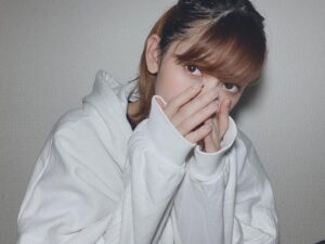 Angela Mei Instagram - 雨すごいね〜
みんな、台風大丈夫かい？
私は今日は引きこもる、、！