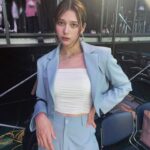 Angela Mei Instagram - #関コレ ありがとうございました♡ me em selectさんの衣装は 私が着用したものは勿論、他のモデルさんが着てた服もどれも可愛すぎてときめきが止まらなかった。 素敵なお洋服と時間をありがとうございました︎︎♡ ランウェイはねおちゃんとペアルックで歩きました これがまたカッコいいのよ、めちゃくちゃ好き。 双子コーデで着るのちょーーーおすすめです Abema以来のねおちゃん、今日は前回よりもっといっぱい話せて、2人でゲラゲラ笑ったりして居心地良すぎました。嬉しかったです🌙 名前呼んでくれた子、配信見てくれた人、ありがとう嬉しかったよ🥰 またね大阪！ #関西コレクション @meemselect