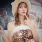 Angela Mei Instagram - めりーくりすます(滑り込み)