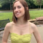Angela Petruzziello Instagram - Tell me you want nothing to do with me without telling me you want nothing to do with me. I love women like this. They’re so fun. Follow for morezies. Or don’t, bc I just used the word morezies. Voice of Matthew by @randyramosjr #comedyskit #comedy #reels #funnyreel #acting #actor #comedyvideos #comedyreels #igskit #reelskit
