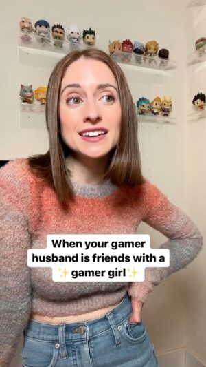 Angela Petruzziello Instagram - #gaming #gamer #videogames #gamergirl #comedy