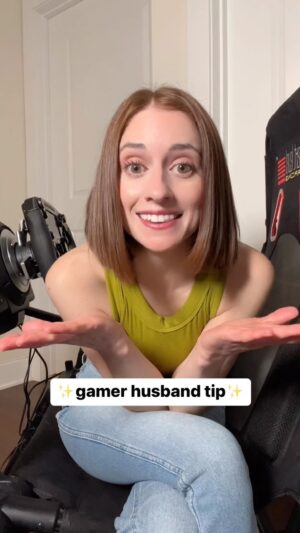 Angela Petruzziello Instagram - I love all your gaming gear it’s so cool. 
Gamer Husband voice by @randyramosjr 
#comedy #gaming