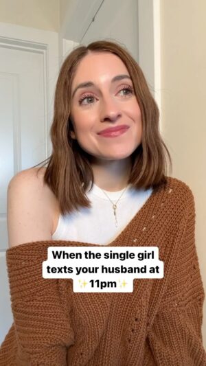 Angela Petruzziello Instagram - I am cooooooool. 

#women #marriedlife #married #comedy