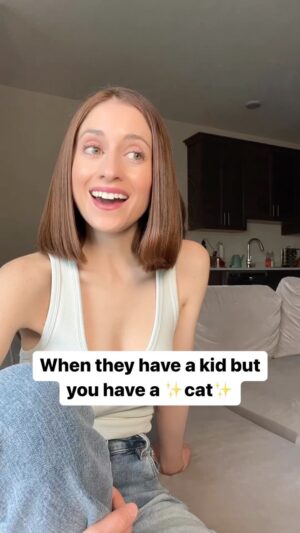 Angela Petruzziello Instagram - Oh gee Anna, how impressive. 
#comedy #cats #catsofinstagram