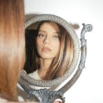 Angela Sarafyan Instagram – Thursday night 🧡 @frame 

Foto: @andiejjane