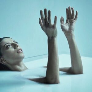 Angela Sarafyan Instagram - “Skin Deep” 
🥛
Loved this Collab with 
@robertascroft 

We met years ago at the Emmy’s, where he’d taken this stunning photo in the @csiriano starry night gown.

We stayed in touch to think of what may be a creative collaboration we can get involved in together. He mentioned he had an idea for a long time he was hoping to explore and … it evolved into our shoot that you can see here.

Sterility & Softness in lighting, the involvement with music and dance … it was a moment in time captured on film. 

Enjoy!