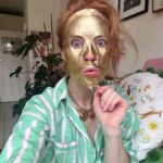 Angela Scanlon Instagram - Le dump. Full moon tonight gang. How are we all feeling?!