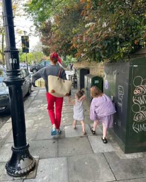 Angela Scanlon Instagram - Little bit of life lately 
1. Celebrating my best pals @bosstudio @chimeraforeva on their delicious new book @rizzolibooks 
2. The crew… 
3. I call this “I’ve just done a 15 hour shoot but what would Sienna do?!”
4. The chicest box of cake 
5. Hands full literally & figuratively 
6. Back with The Gu @farmacyuk & an impromptu nosebleed 
7. What’s commonly referred to as transitional dressing 
8. Morning market tradition
9. Homemade apple cake @mariaosulli 
10. Last day of half term- a chaotic “Crafternoon”.