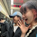 Angela Yuen Instagram - 二月是瘋狂的 皮膚在鬧脾氣，以一天一顆的成長速度來抗議 工餘的時還要全力睡覺、保養、中醫和運動 所有「放假應該可去宜蘭台中南部花蓮渡假」全是虛幻之想 今天開工前去拿一個月前的乾洗衣服（留了袁世凱的名字😂） 十分鐘的散步時間竟有偷來假期的額外歡愉 真是抵到爛了！