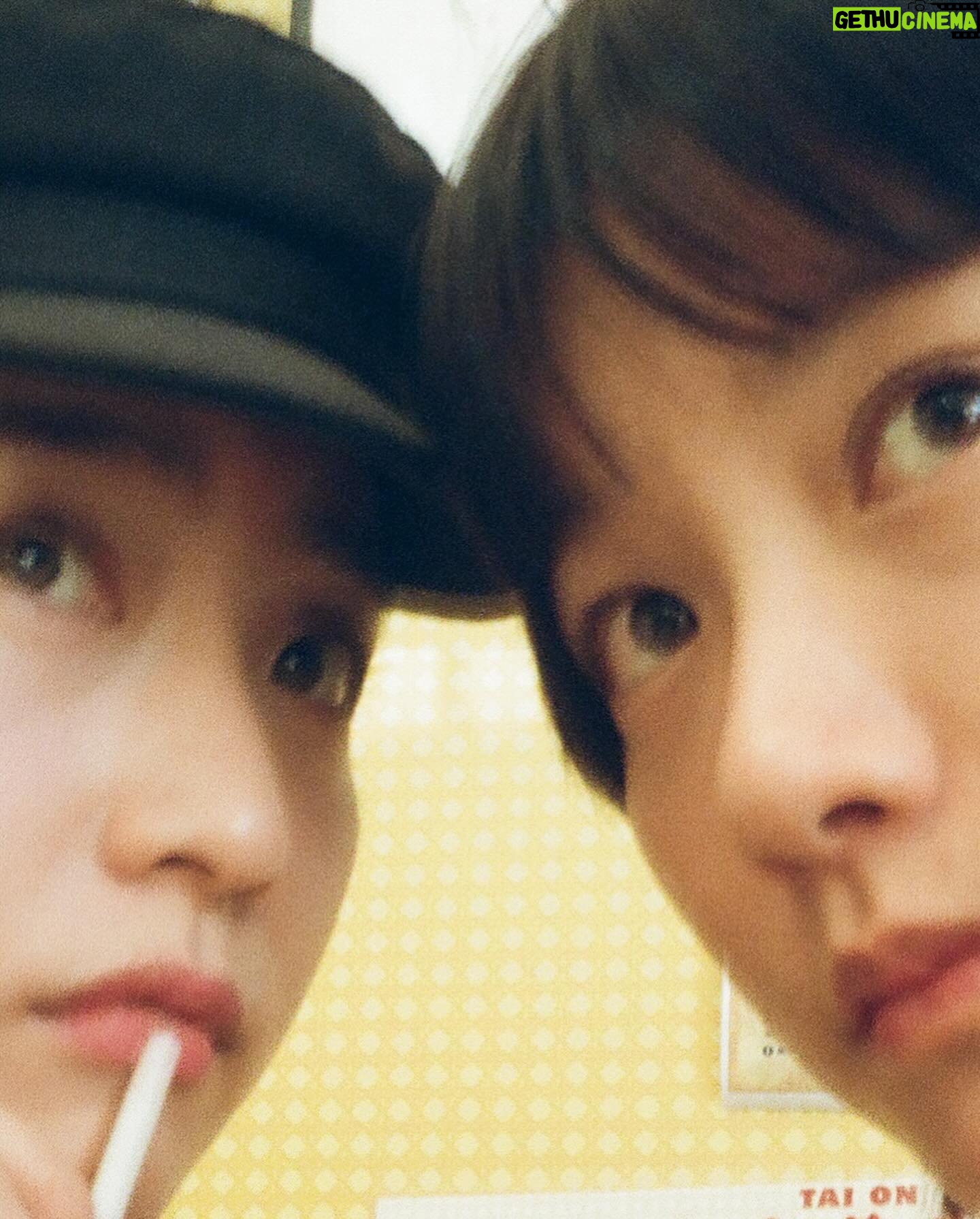 Angela Yuen Instagram - 不要想當我的 gf or 不要搶我的 gf @sabrinasa 🙂↔️