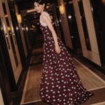 Angela Yuen Instagram – 金像獎的意義在提醒著你
世界也許不會懲罰夢想的
所有得獎者的感言不是浮華的辭藻，而是larger than human的、真實的血跟汗

感謝 CHANEL 的頂級珠寶、禮服、彩妝和香水
你們從當年還沒有任何成績的我一直支持至今天
賦予我勇氣成為一個自由的表演者 ❤️‍🔥

是晚充充電，然後便要繼續往前！！

@chanelofficial
@chanel.beauty 
#CHANELHighJewelry
#CHANELWatches 
#CHANELFragrance 
#CocoMademoiselle
