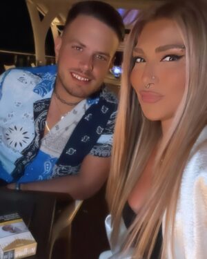 Angeliki Iliadi Instagram - Our summer is beautiful 🌞 Family moments ❤️. #summervibes #oursummer #beautiful #beautifuldestinations #moments #fun #happy #family #love #loveyourself #live
