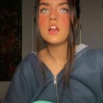 Angelina Jordan Instagram – This song makes me nothing but happy🖤🪐