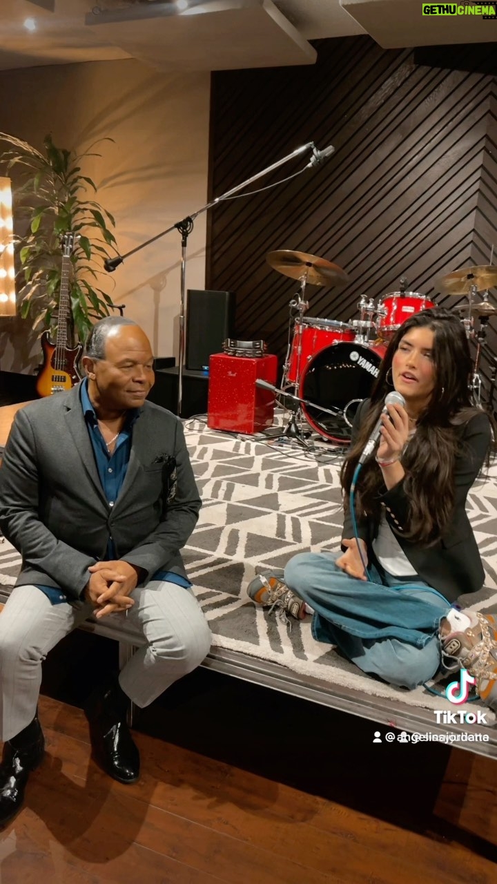 Angelina Jordan - 37K Likes - It’s truly an honor being in the studio with the legendary Jonathan Moffett❤️I cannot describe how happy I am right now❤️🙌🏻
Thank u so much for sharing all those beautiful memories you’ve had with Michael Jackson❤️ @jmoffettmjm