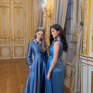 Angelina Jordan Instagram - Le Bal 2023✨🧚‍♀️👑what an absolute honor to be part of this special night in Paris. Feel truly so blessed, to be connected with lovely people through my music. I want to thank especially Ophélie Renouard for having me, she is the magic behind @lebal.paris and her wonderful team❤️ thank you to @dolcegabbana and @vmusejewelry a real dream team🙏🏻