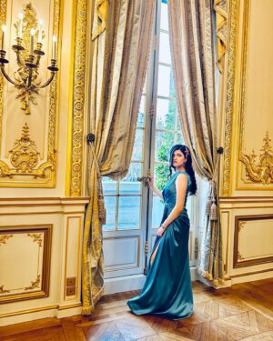 Angelina Jordan Instagram - Le Bal 2023✨🧚‍♀️👑what an absolute honor to be part of this special night in Paris. Feel truly so blessed, to be connected with lovely people through my music. I want to thank especially Ophélie Renouard for having me, she is the magic behind @lebal.paris and her wonderful team❤️ thank you to @dolcegabbana and @vmusejewelry a real dream team🙏🏻