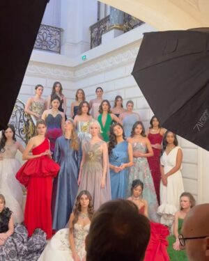 Angelina Jordan Instagram - Le Bal 2023✨🧚‍♀️👑what an absolute honor to be part of this special night in Paris. Feel truly so blessed, to be connected with lovely people through my music. I want to thank especially Ophélie Renouard for having me, she is the magic behind @lebal.paris and her wonderful team❤️ thank you to @dolcegabbana and @vmusejewelry a real dream team🙏🏻