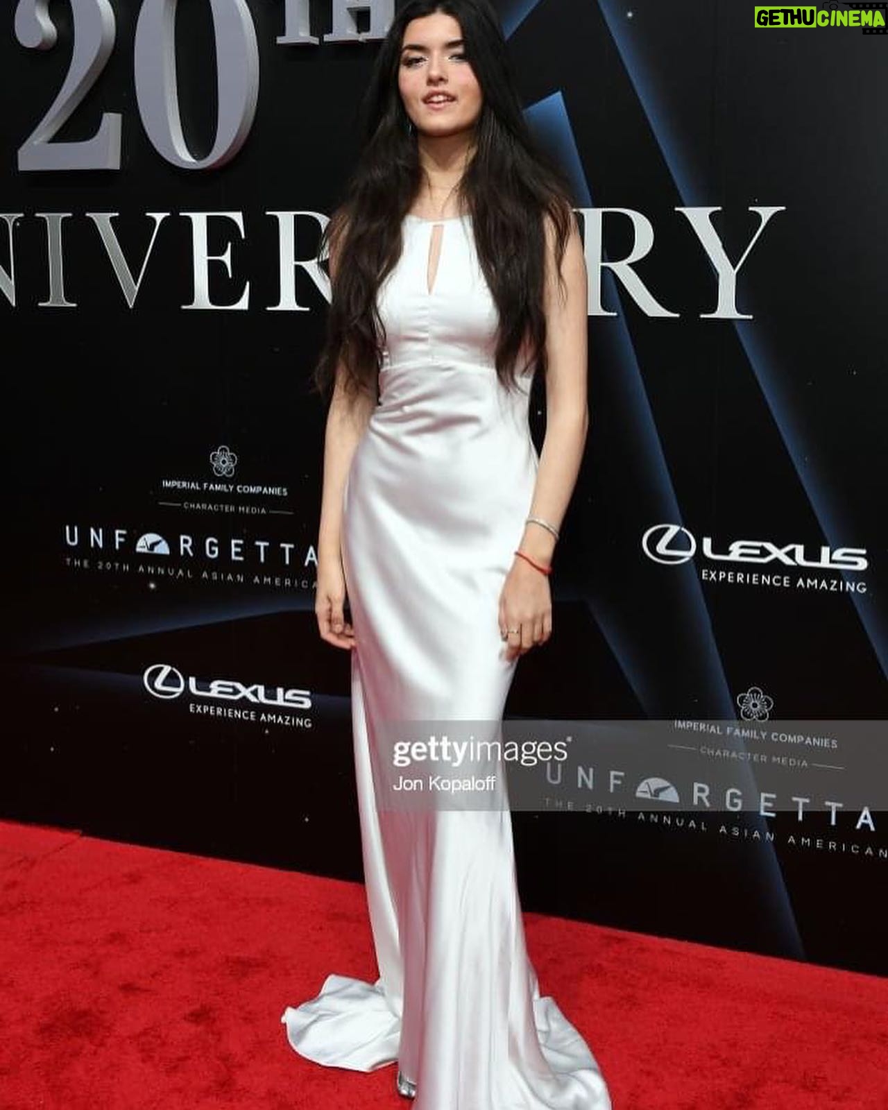 Angelina Jordan Instagram - Thank you so much @character.media for having me at the Unforgettable Gala! ❤️