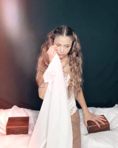 Actress Angie Rae HD Instagram Photos and Wallpapers January 2021