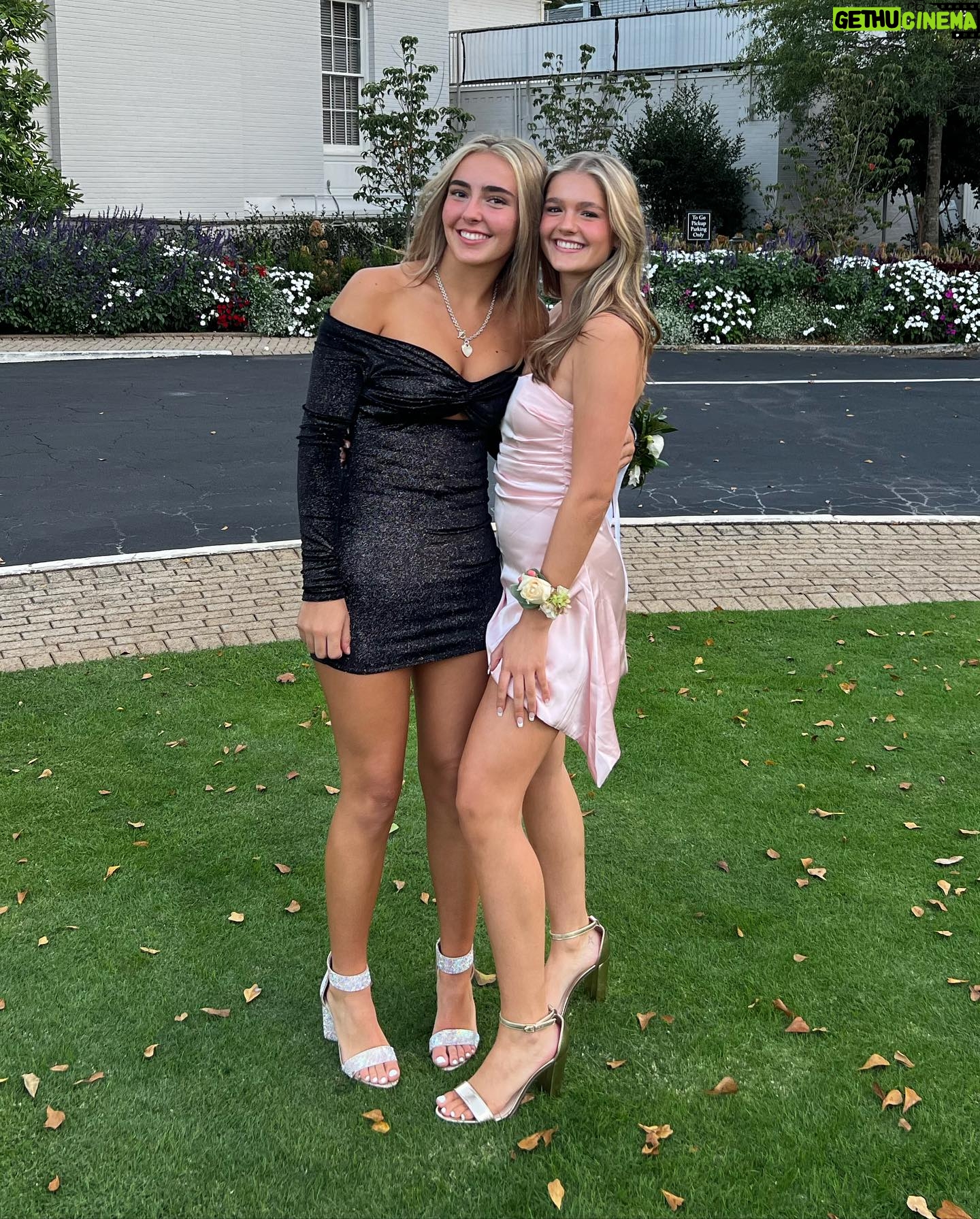 Angie Harmon Instagram - Emβs first #hoco ! So proud of you sweet girl & you look STUNNING!! Youβre incredible & beautiful inside & out! β€οΈππΌπππ I love you more than anything & everything! #blessed #grateful #mybaby #hoco #mybabygirl #love