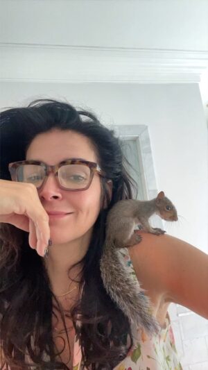 Angie Harmon Instagram - 101 fever but a growing boys gotta EAT!! 😂🐿️❤️

#blessed #grateful #squirrelmom #🤒🤧😷