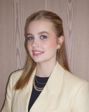 Angourie Rice Instagram - last night at the @televisionacad! thank you to the fabulous team: 

hair: @rena.calhoun 
makeup: @katrinakleinmakeup 
styling: @msjordanjohnson 
suit: @aninebingofficial 
shoes: @stuartweitzman 
jewellery: @margosiegelpr
