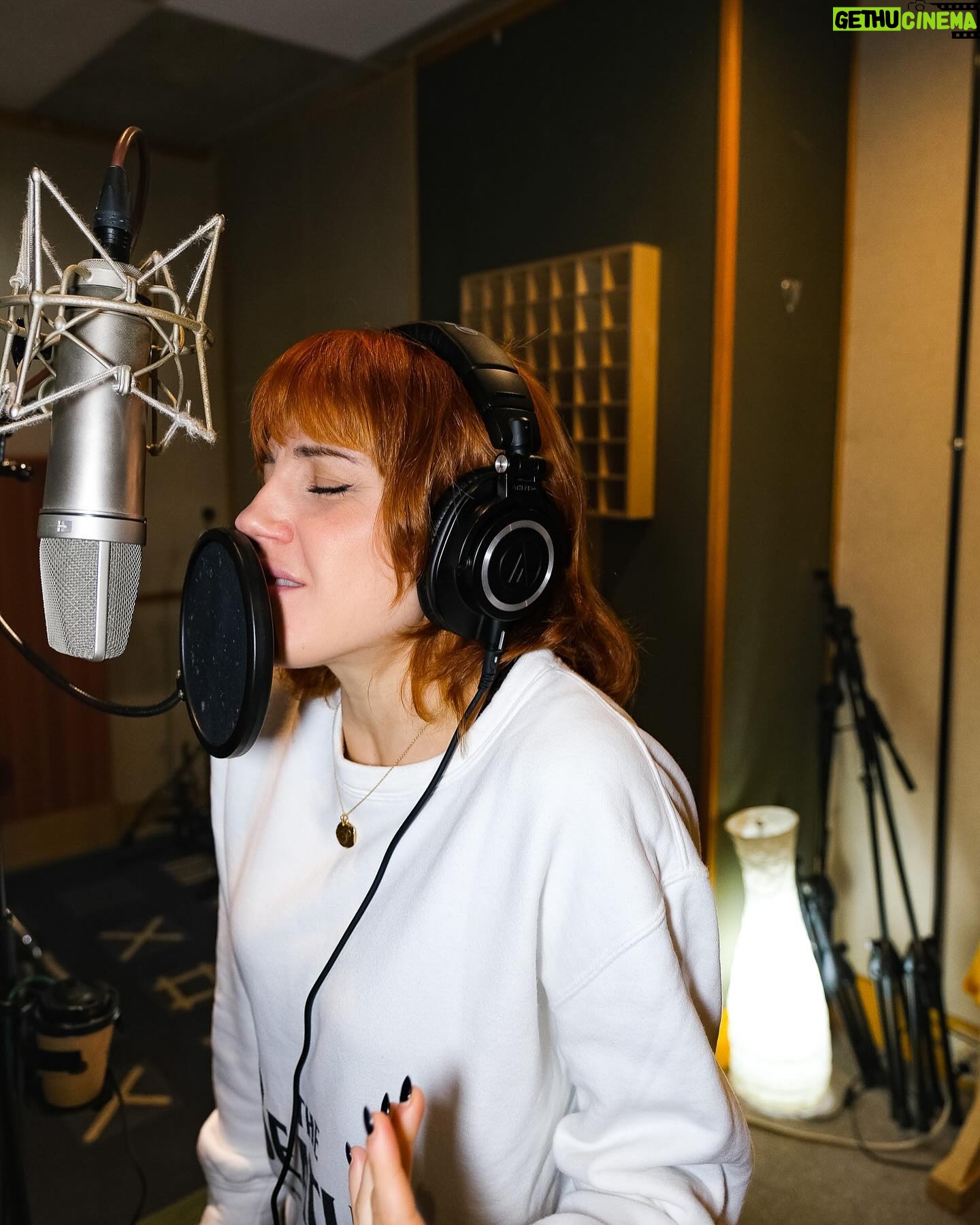 Angy Fernández Instagram - Music music music music…
