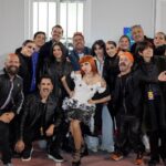 Angy Fernández Instagram – RECAP 1

🤍🤍🤍🤍🤍RENACIMIENTO

Imposible resumir todo lo que me gustaría decir… 
No tengo más que palabras de agradecimiento y no se si es suficiente. Me he sentido querida, arropada, empoderada y cuando me he sentido insegura estaban allí todas estas personas, para levantarme y sostenerme. Algunos ya de muchos años de amistad, otros de hace poco tiempo y aún así, unidos a fuego. 
 Menos mal que me atreví a vivir este viaje. Gracias por aguantar mis dudas y mis miedos y estar a muerte @tomylimeres 🍀 y a todos los que os unisteis y me animasteis. 
Después de tantas dudas vencí a mis miedos (No todos. Estamos en ello) pero… ¡LO HE HECHO! Lo hemos hecho FAMILIA🧡 
Se que no he escalado el Everest, o, yo que se, ahora mismo no se me ocurre nada más heavy como ejemplo, pero que bueno, que a veces se siente así. Se que muchxs me entendéis.

 Sigo intentando resumir: Sin toda esta gente a mi lado no hubiera sido lo mismo. Ni la experiencia, ni lo que quería contar. La importancia de rodearse de gente buena y bonita en la vida y en este caso concreto, talentosa. 
GRACIAS.
Estoy muy sensible. Mucho que procesar…✨♥️
Estoy orgullosa de mi y se las cosas que quiero y tengo que hacer para mejorar y para ser la actriz y la artista que pienso ser toda mi puñetera vida. Basta de muros en mi mente. Este va a ser el año, con mis 33, en el puesto 3 y quedando 3. 
3 y 3 y 3 y 3: por el culo te la hinco 😂

Gracias @benidormfest_rtve