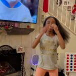 Aniela Gumbs Instagram - Tbt while my mom watches #greysanatomy I #whipmyhairbackandforth #girly #hairdontcare #straightened #trimmed @greysabc #tgit #zola #anielagumbs #danceitout so ready to go back to work #season18like #comment #follow (don’t own rights to song) #love @willowsmith