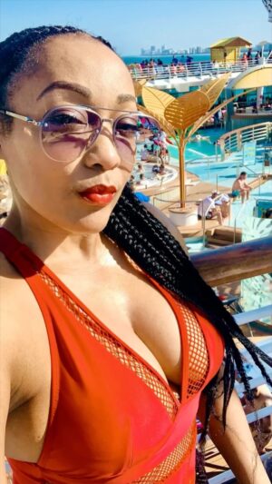 Anika C. McFall Instagram - FOR ENTERTAINMENT ONLY 
When you can laugh at yourself 😬
IF you could use a GOOD #Chuckle 🤦🏽‍♀️ Some #EyeCandy 👀 An #Eyegasm 🫦 an #Adventure 🏄🏽‍♀️
or #Island breeze 🌴…#BENDINGCORNERSWITHANIKA 

Join this  #BAHAMA MAMA & Peeps in May Madness BDay Behavior 🎉
⚠️Warning a serious #VDO  DUMP!!

FUN FACTS:
1. Honey coated & Sunkissed
2. H2O is not my friend I drowned 
3. MAD respect for Surfers @charleswall07 
4. I’m a proficient Aerialist / Stunts
5. In fairness ‘twas Angel’s first zip 
6. Went on a Beautiful Excursion 
7. Partied incessantly with MANY
8. Saw a Very well done Musical 
9. A Love Affair w/ all that is Jerk
10. Paying for it ALLLL 

Pardon the boobage Im back Outside
#maymadnessgeminiextravaganza #freespirit #anikamcfall #islandgal #honey coated #blowkissesandthrowglitter #givegoodface #finerwomanhood #catchonorcatchup #blessed
@priverevaux 
@baronemiamibeach 
@sheinofficial 
@flowrider_inc