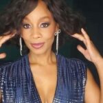 Anika Noni Rose Instagram - Had a wonderful time with the folks of @BoxLunchgifts and @FeedingAmerica at their holiday gala. No one should be hungry, so why not have some fun while helping make a change! Stop by their pages to Check their websites and see where you can make a difference this holiday season! Hair: @tiffdoeshair Face: @meccadickerson Earrings:…@target, y’all! @boxlunchgifts @feedingamerica #BoxLunchHolidayGala #FeedingAmerica #BoxlunchGifts #LiloAndStitch