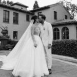 Anika Noni Rose Instagram - If there’s one thing you can expect from the wedding of a Tony Award-winning singer and her music-loving husband, it’s great music. 🎤And that’s exactly what @anikaaroundtheworld and @jasondirden's ceremony and reception delivered. Check out all the details from their big day in The Music Issue at the link in bio. 📷: @adonyejaja 🎥: @elysiumweddings 💐: @offerings.co 👗: Gbemi Okunlola of @alonuko_bridal 👰‍♀️: @anikaaroundtheworld 🤵‍♂️: @jasondirden