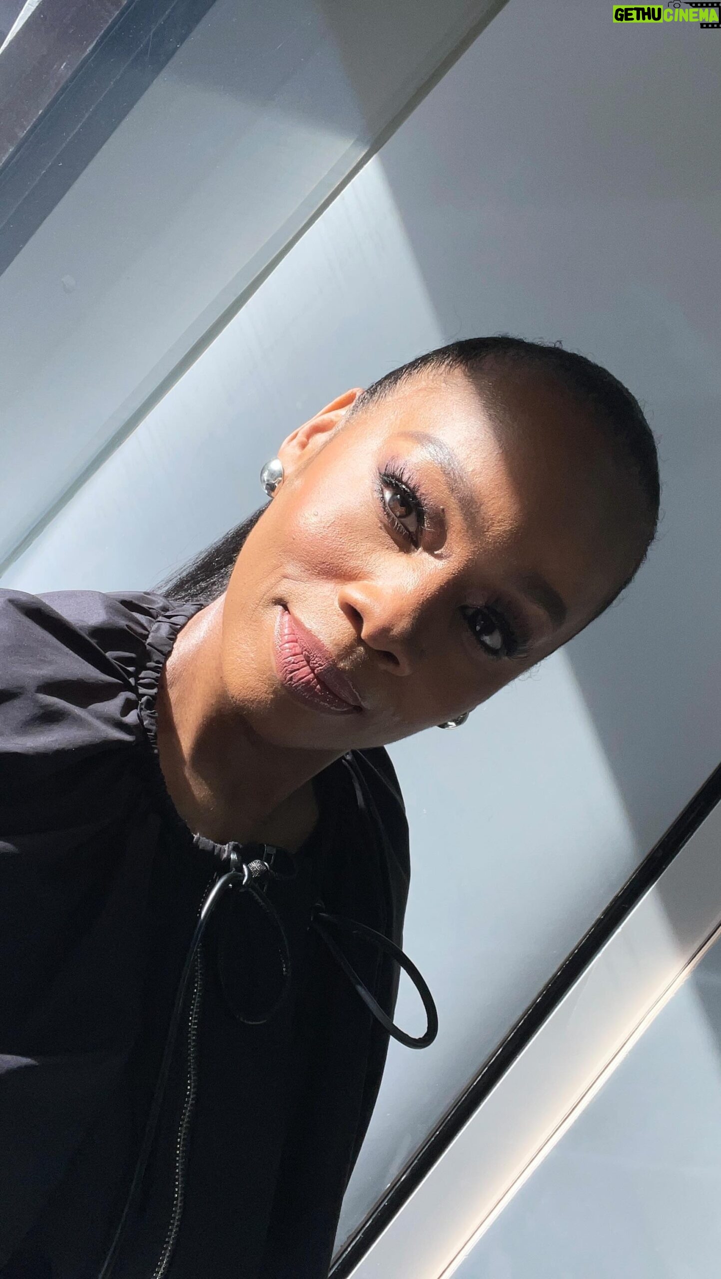 Anika Noni Rose Instagram - My Today Show fit! Ooooo, she felt haute! More pics soon, but till then. Styled by: @jasonrembert Asst. by @ww.ilt Face @billieegene Hair @jadedtresses black magic fit @31philliplim Boooooots! @larroude Jewelry @_jennybird #larroude #boot #philliplim #jennybird #fashion #todayshow #tiana