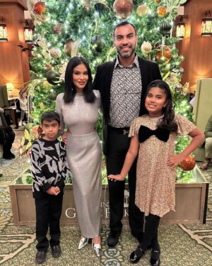 Anila Sajja Instagram - 2️⃣ 0️⃣ 2️⃣ 4️⃣, may you be a good one! 🙏🏽HAPPY NEW YEARS FROM THE SAJJA’S! 🥂♥️🎉 #thesajjafamily 🧿@kiransajja_md 
.
Fit:
Bodysuit: @h.ours x @revolve #revolveme 
Skirt: @h.ours x @revolve #revolveme 
Aryana dress: @zara @zarakids 
Avir sweater: @zarakids @zara 
Kiran blazer: @bananarepublic 
Kirans shirt: @express 
.
#anilasajja #contentcreator #atlantainfluencer #atlinfluencers #southasianinfluencer #indianamerican #atlantablogger #momsofinstagram #thesajjafamily #drkiransajjamd #m2m #oculofacialplasticsurgeon #married2med #happynewyear #firstnewyearpost #privatelabel #businesspartner #newyear #grateful #dreambigger #2024