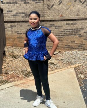 Anila Sajja Instagram - So many wonderful things to CELEBRATE this weekend at the SAJJA household!! AVIR turning BIG 7 and ARYANA’S HIP HOP performance!! 🎉💐🥳💕💙🎂 #thesajjafamily #birthdaycelebration #hiphopperformance #turning7yearsold❤️🎂 #hiphopdance #rispa #treetop