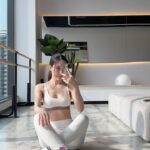 Anis Suwit Instagram - 99.99% Fall in love with Exercise 💖