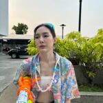 Anis Suwit Instagram - สาดน้ำมาทำไม สาดใจมาดิคุณ … หน้าตาเมื่อเห็นคนอื่นออกไปเล่นน้ำ 🥹🤣💦
