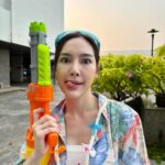 Anis Suwit Instagram - สาดน้ำมาทำไม สาดใจมาดิคุณ … หน้าตาเมื่อเห็นคนอื่นออกไปเล่นน้ำ 🥹🤣💦