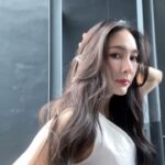 Anis Suwit Instagram - เปลี่ยนลุค มาเปลี่ยนสีผมกันค่ะ^^ #เรื่องสีผมไว้ใจการ์นิเย่ #สีผมสีน้ำตาล #ผมหงอก #ปิดผมขาว #รีวิวสีผมการ์นิเย่ #garniercolornaturals