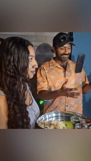Anjana Mohan Instagram - ശോ ..ഈ ഷൈൻ ചേട്ടന്റെ ഒരു  കാര്യം😀 @shinetomchacko_official 
#shinetomchacko  #actor #fun #beauty 
#happy #anjanamohan