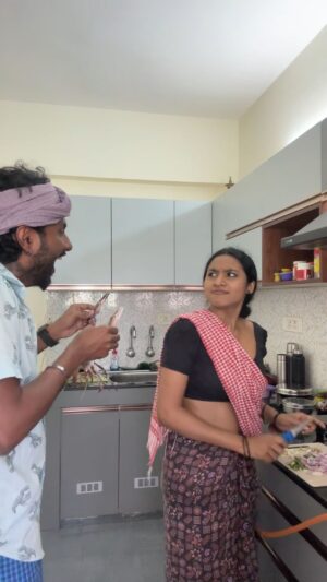 Anjana Mohan Instagram - Ente Veettil  ethiya nandukal 🦀🦀🦀
.
#crab #vlog #cooking #funny #reels 
#reelsinstagram #kerala #malayalam 
#seafood #brothersister #reelitfeelit 
#crab  #traditional  #look #recipe