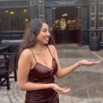 Anjana Mohan Instagram - Experiencing rain in Dubai . #dubai #uae #dubai🇦🇪 #dubailife #rain #happy #anjanamohan #actor #actress #beauty #arab #arabgirls #al #vlog #travel#reelsinstagram #trending #trendingreels
