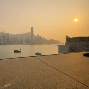 Anjaylia Chan Instagram - 休息，是為了走更遠的路，奔赴去那未知的恩典。
有時候不停一下真的會累得走不下去…

當你以為是夕陽，以為等着的就是黑夜，卻未曾想到，其實還有明天喔。

#takeabreak #youdeserveit 
@hongkongregent #regenthongkong @nobuhongkong