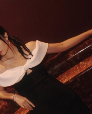 Anjaylia Chan Instagram - “You are going to make it. Trust me. “ Psalm 23 🤍🖤

Dress @mrselfportrait @lanecrawford
Accessories @messika 
Make up @meeganmakeup ; 
hair styling @carmanngaihair @hola.hair.pets