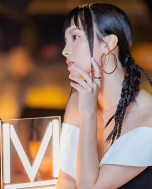 Anjaylia Chan Instagram - You know what ? You deserve everything that sparkles. As you are strong and shiny. Happy international women’s day, ladies. 💎 

@messika @carlyleandco
#Messika #DisruptingDiamonds